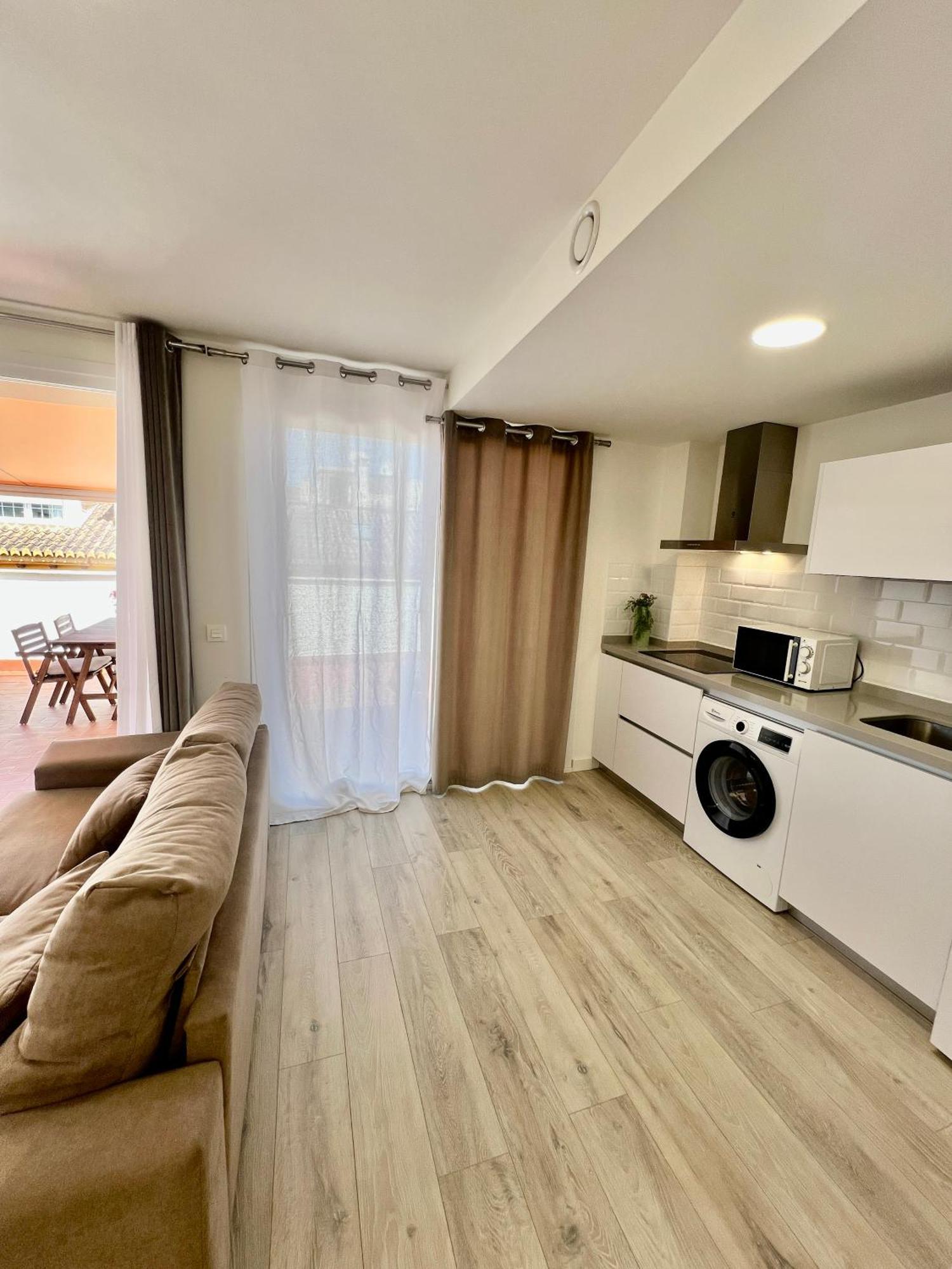Apartamentos Rincon Del Mar Torre Del Mar Εξωτερικό φωτογραφία